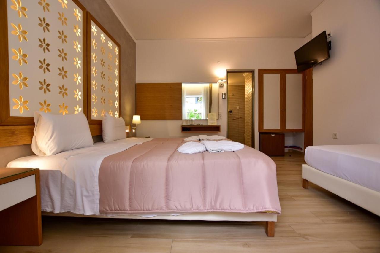 Hotel Aghas Paleochora ภายนอก รูปภาพ