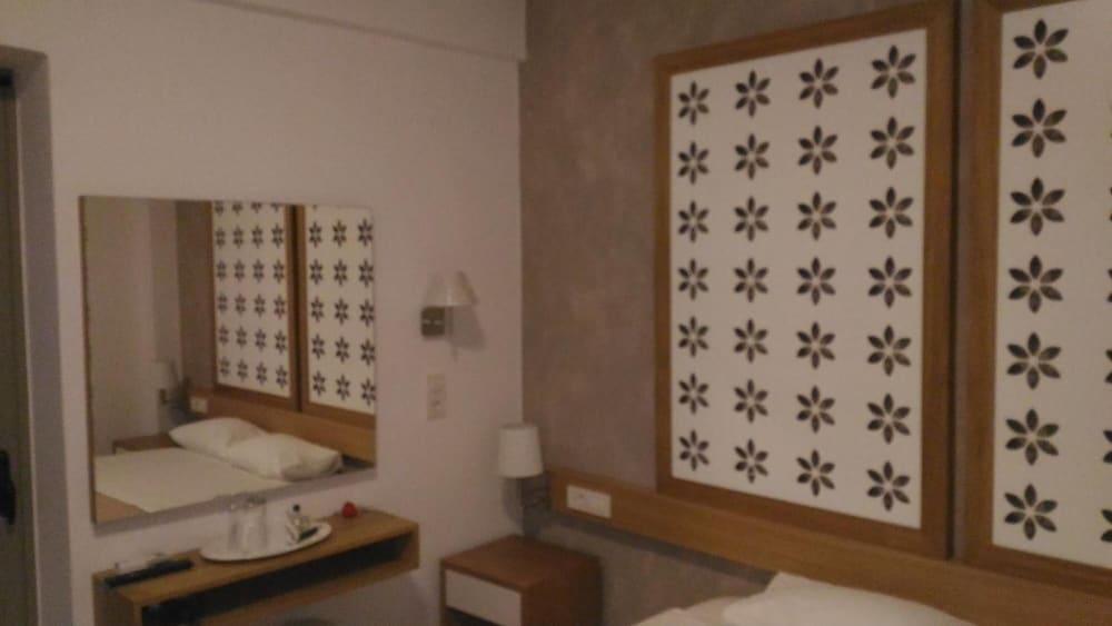 Hotel Aghas Paleochora ภายนอก รูปภาพ
