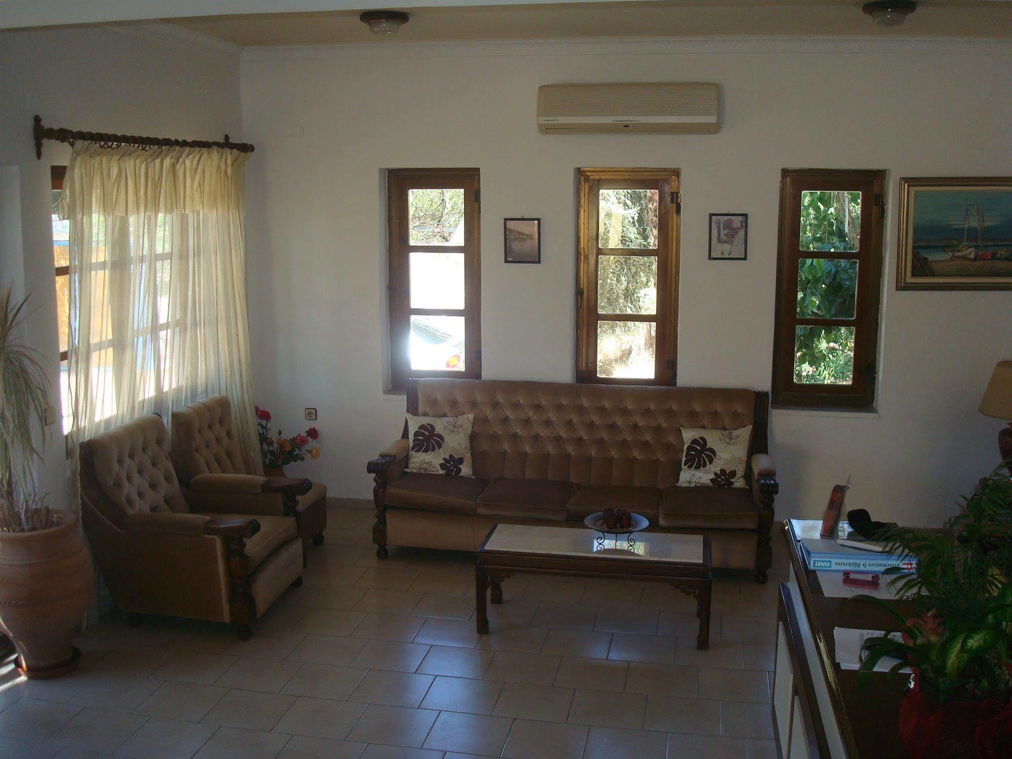 Hotel Aghas Paleochora ภายนอก รูปภาพ